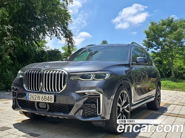 BMW X7