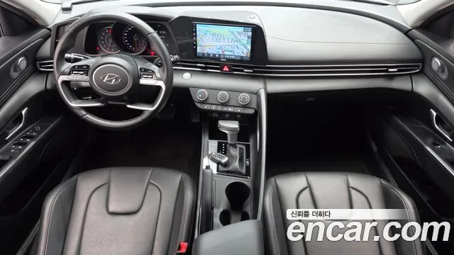 Hyundai Elantra — интерьер