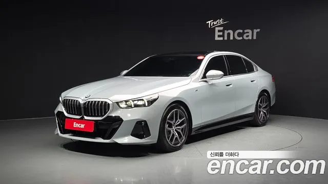 BMW 5 серия — экстерьер