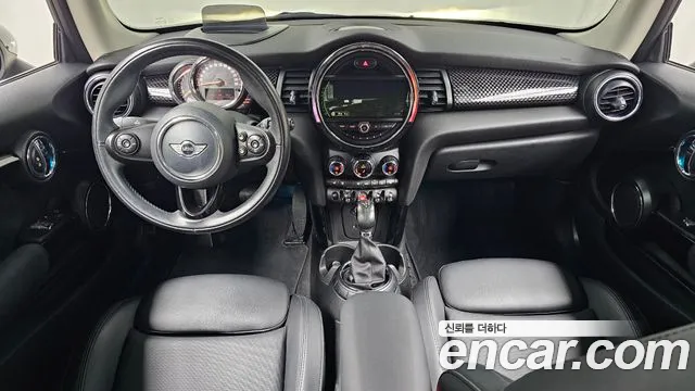 MINI Cooper — интерьер
