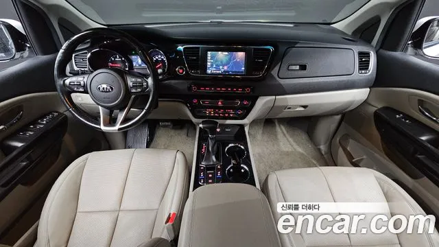 Kia Carnival — интерьер