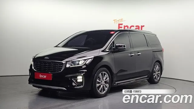 Kia Carnival — экстерьер