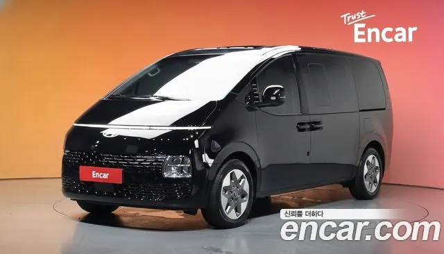 Hyundai Staria