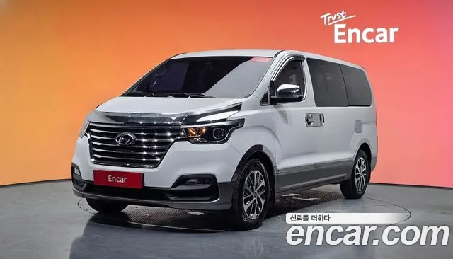 Hyundai Starex