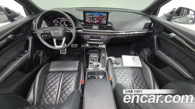 Audi SQ5 — интерьер