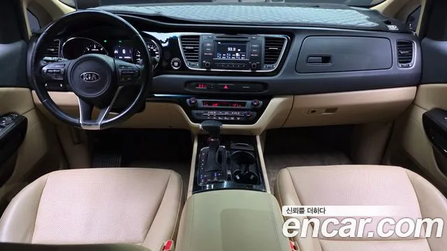 Kia Carnival — интерьер