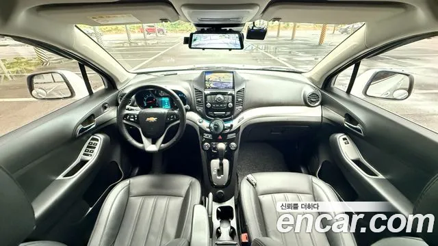 Chevrolet Korea Orlando — интерьер