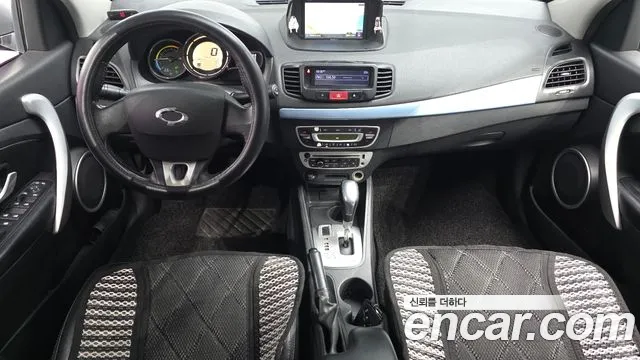 Renault Korea SM3 — интерьер