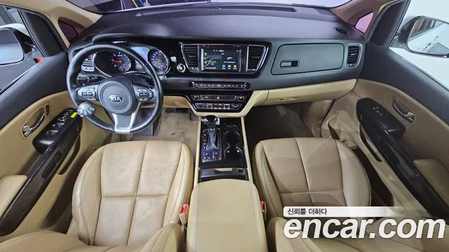 Kia Carnival — интерьер