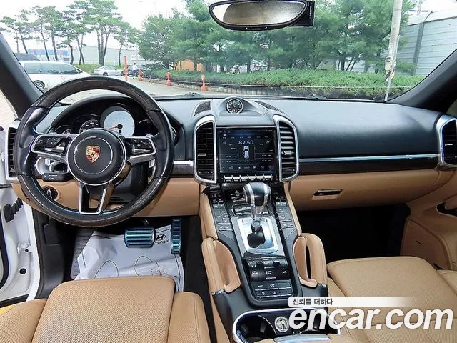 Porsche Cayenne — интерьер