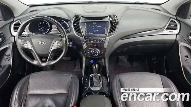 Hyundai Santa Fe — интерьер