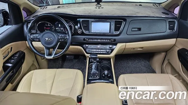 Kia Carnival — интерьер