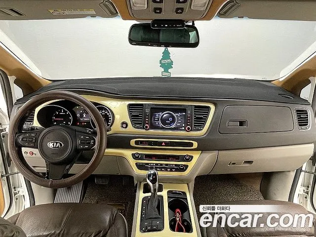 Kia Carnival — интерьер