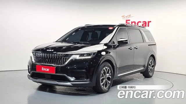 Kia Carnival — экстерьер