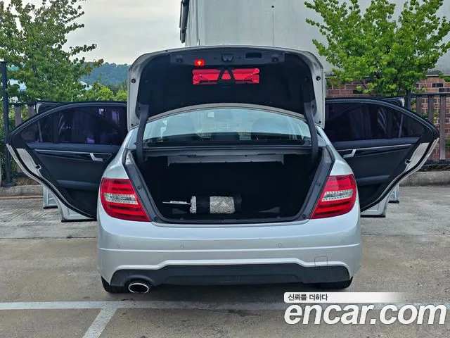 Mercedes-Benz C-класс — интерьер