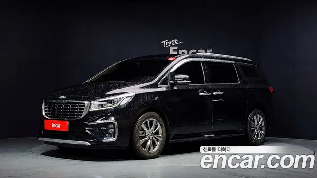 Kia Carnival — экстерьер