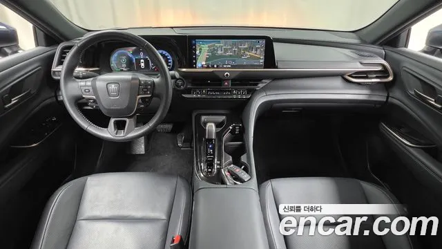 Toyota Crown — интерьер