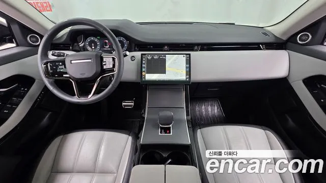 Land Rover Range Rover Evoque — интерьер