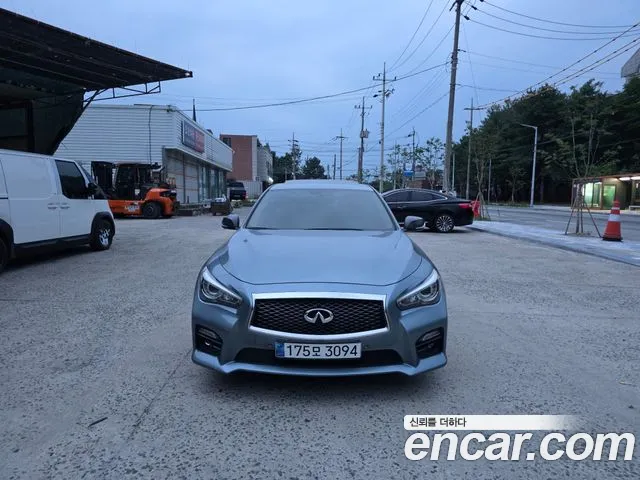 Infiniti Q50