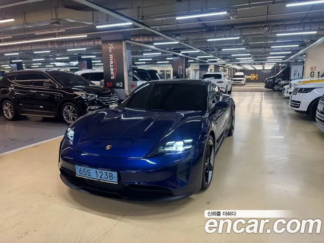 Porsche Taycan