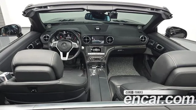 Mercedes-Benz SL-класс — интерьер