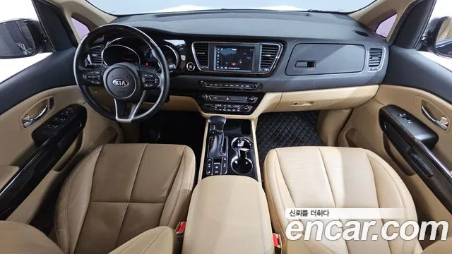 Kia Carnival — интерьер