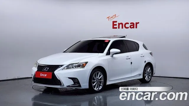 Lexus CT200h