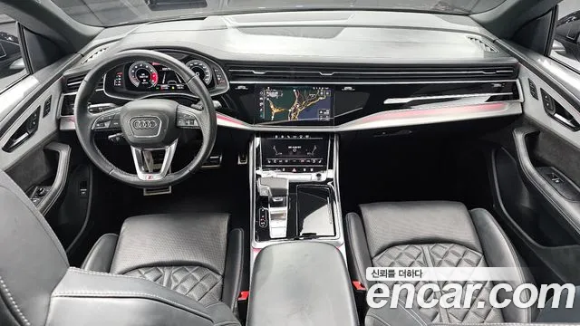 Audi Q8 — интерьер