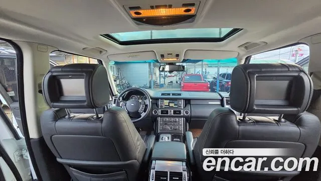 Land Rover Range Rover — интерьер