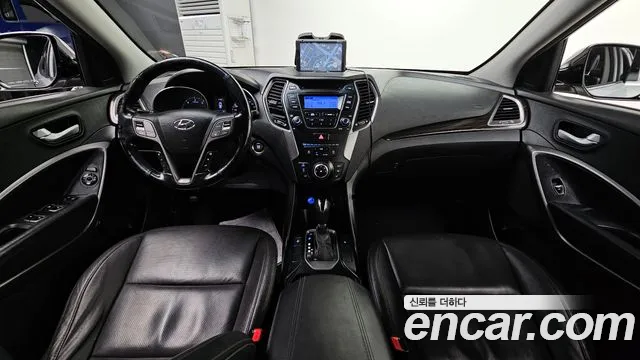 Hyundai Santa Fe — интерьер