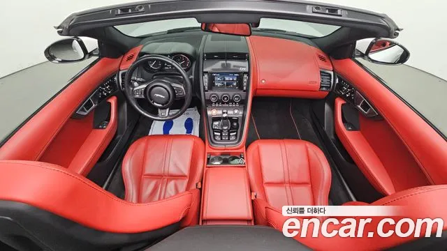 Jaguar F-Type — интерьер