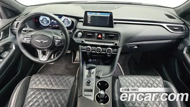 Genesis G70 — интерьер