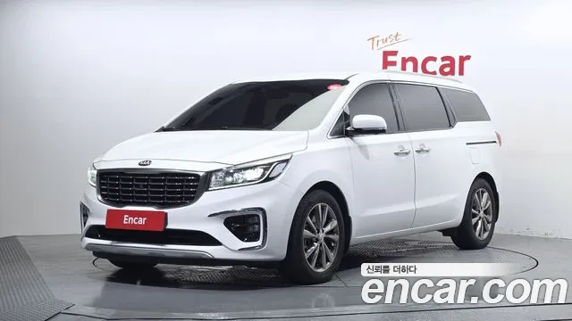 Kia Carnival — экстерьер