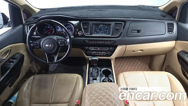 Kia Carnival — интерьер