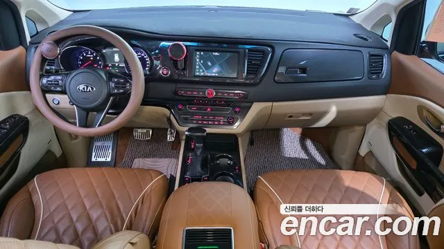 Kia Carnival — интерьер