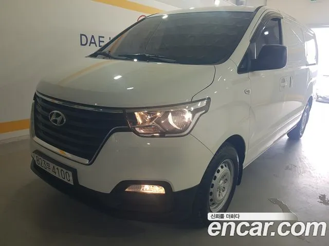 Hyundai Starex
