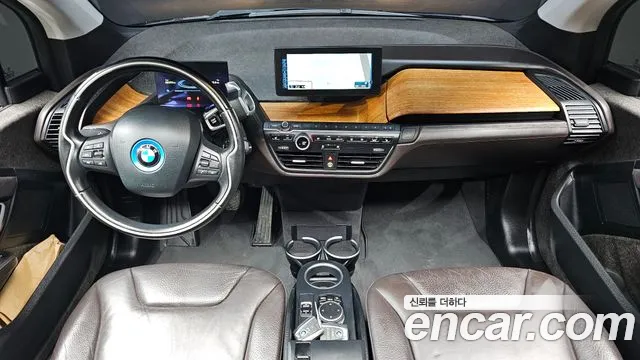 BMW i3 — интерьер