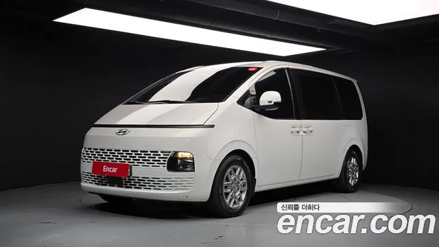 Hyundai Staria