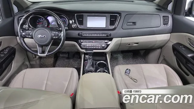 Kia Carnival — интерьер