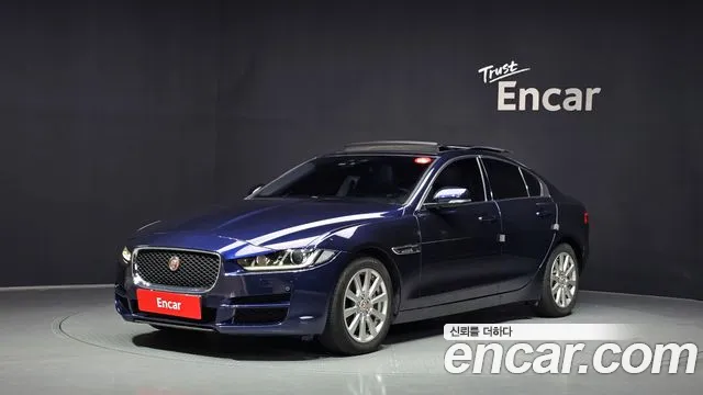 Jaguar XE