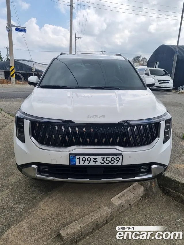 Kia Carnival — экстерьер