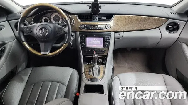 Mercedes-Benz CLS-класс — интерьер