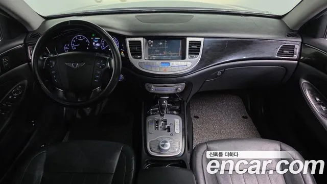 Hyundai Genesis — интерьер