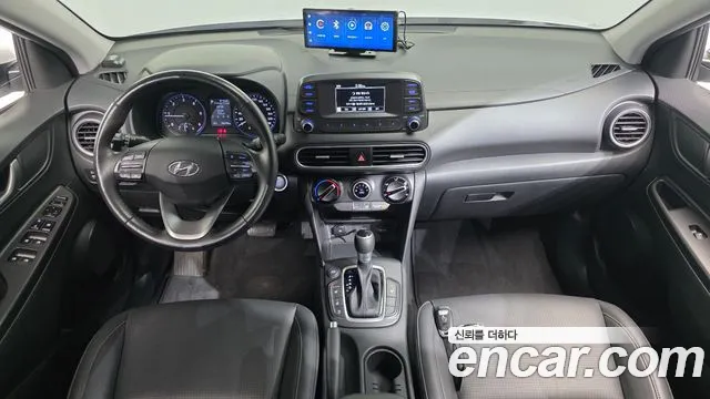 Hyundai Kona — интерьер