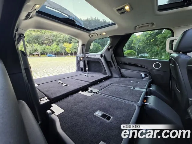 Land Rover Discovery — интерьер