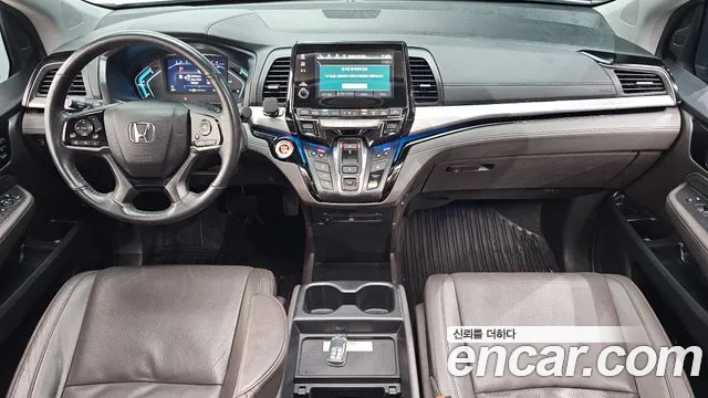 Honda Odyssey — интерьер
