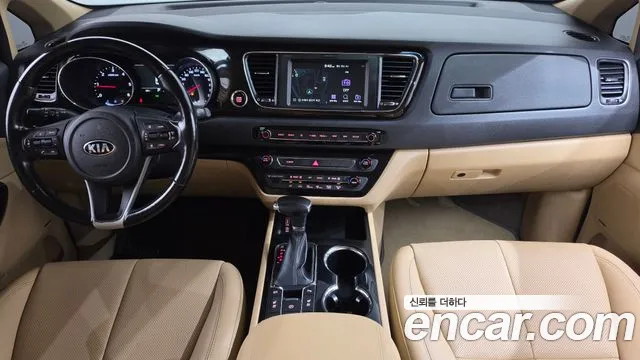 Kia Carnival — интерьер