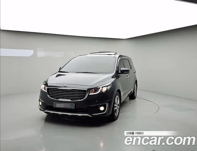 Kia Carnival — экстерьер