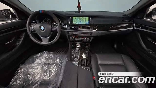 BMW 5 серия — интерьер