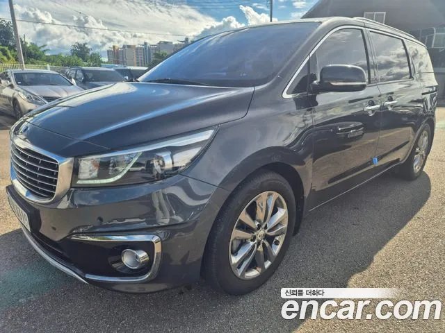 Kia Carnival — экстерьер